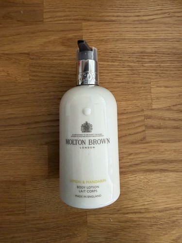Molton brown lemon - lemon, and